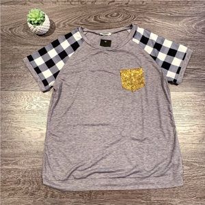 NWT Short Sleeve Sequin Pocket Fashion Top Size Large
